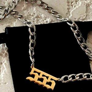 ANGEL NUMBER CURB NECKLACE - SILVER/GOLD